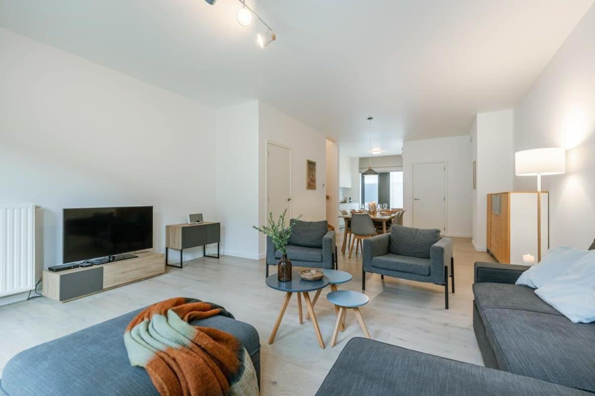 Huswell - Spacious House Close To The * Oostende